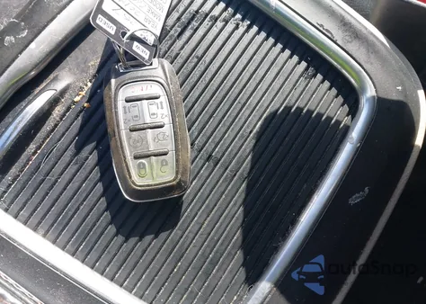 2018 Chrysler Pacifica Touring L Plus z USA, uszkodzony, nr VIN 2C4RC1EG1JR331025